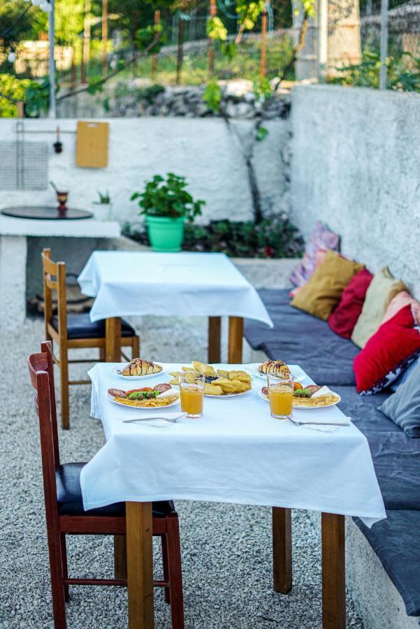 Patio Rooms Гірокастра Екстер'єр фото