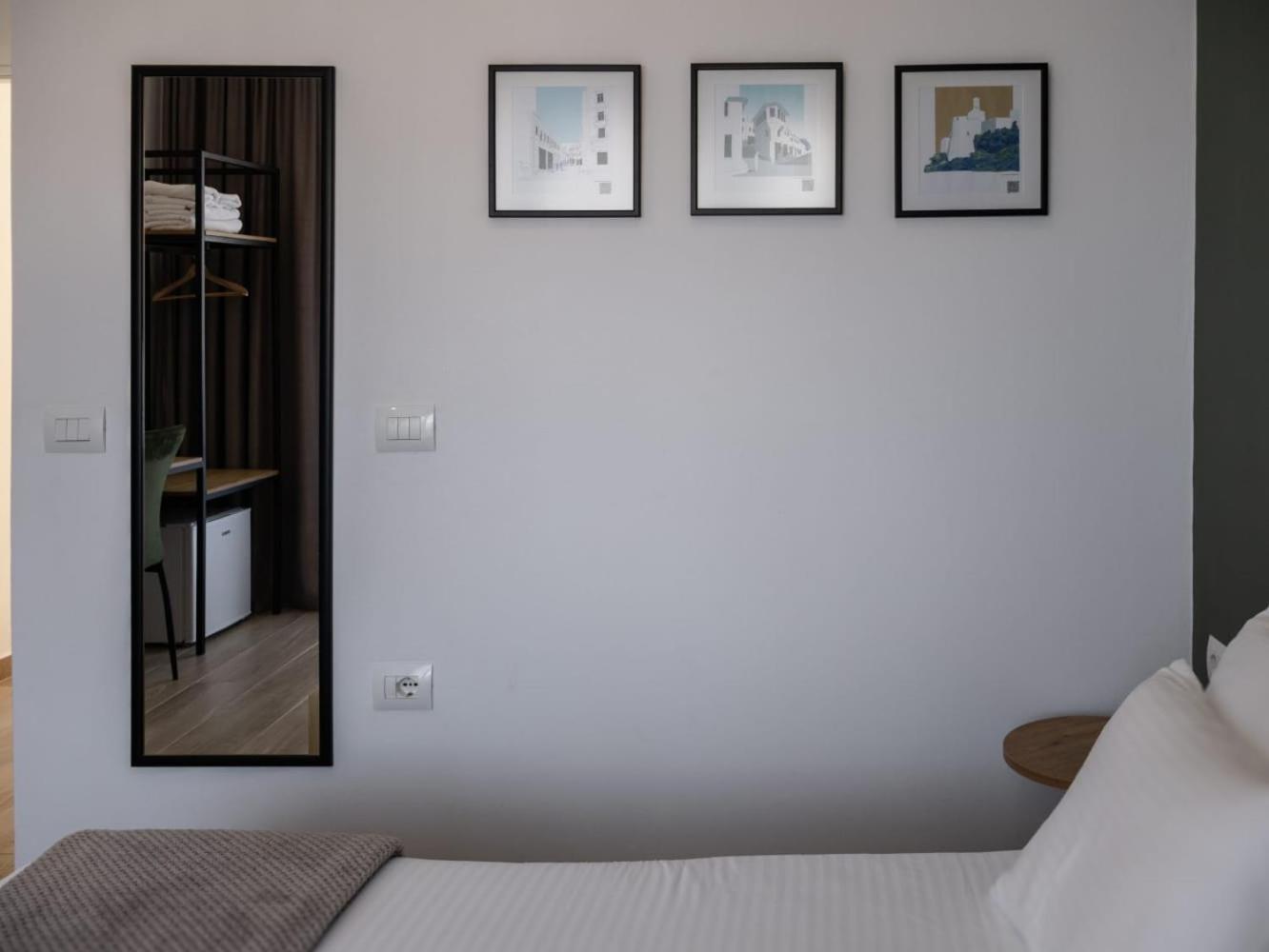Patio Rooms Гірокастра Екстер'єр фото